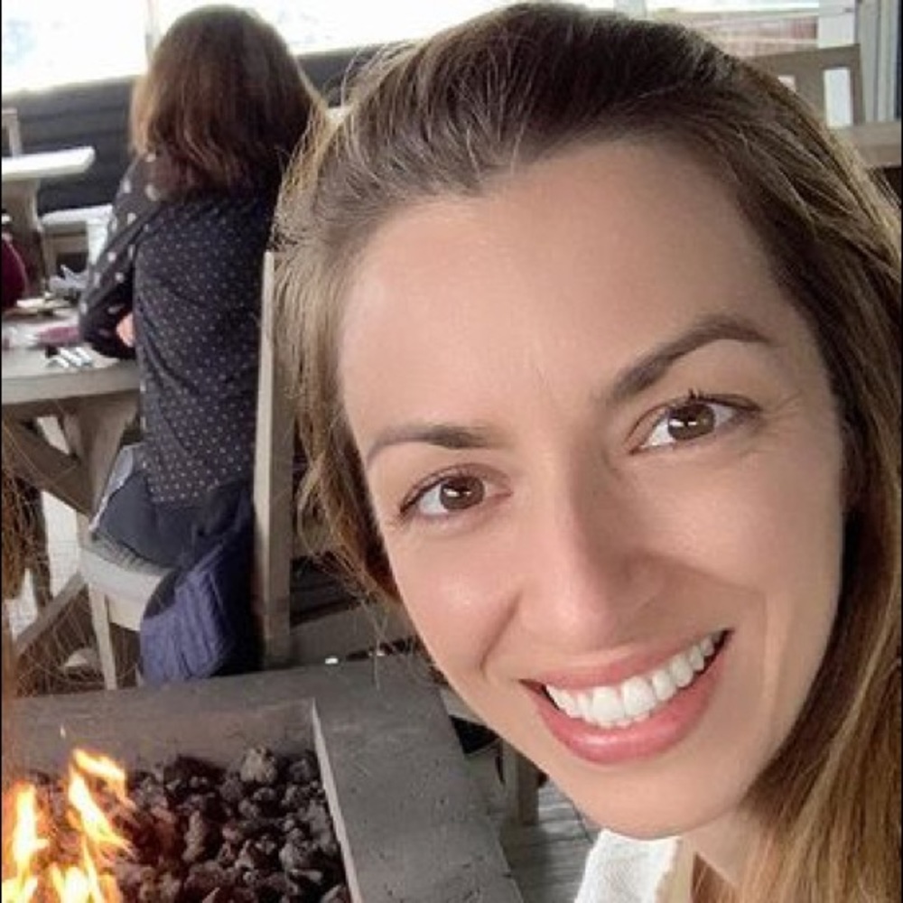 Meet your Posher, Carla